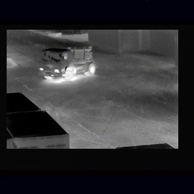   运输货车

穿阴霾、破沙尘, 透黑夜、滤除强光，提前发现前方行人、车辆和障碍物等目标。